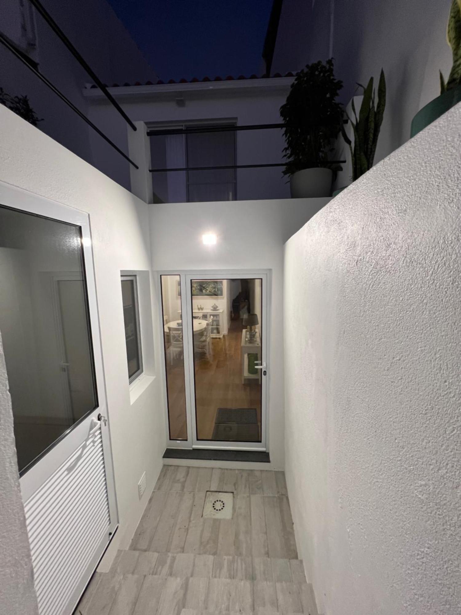 Urban 41 Guest House Ponta Delgada 외부 사진